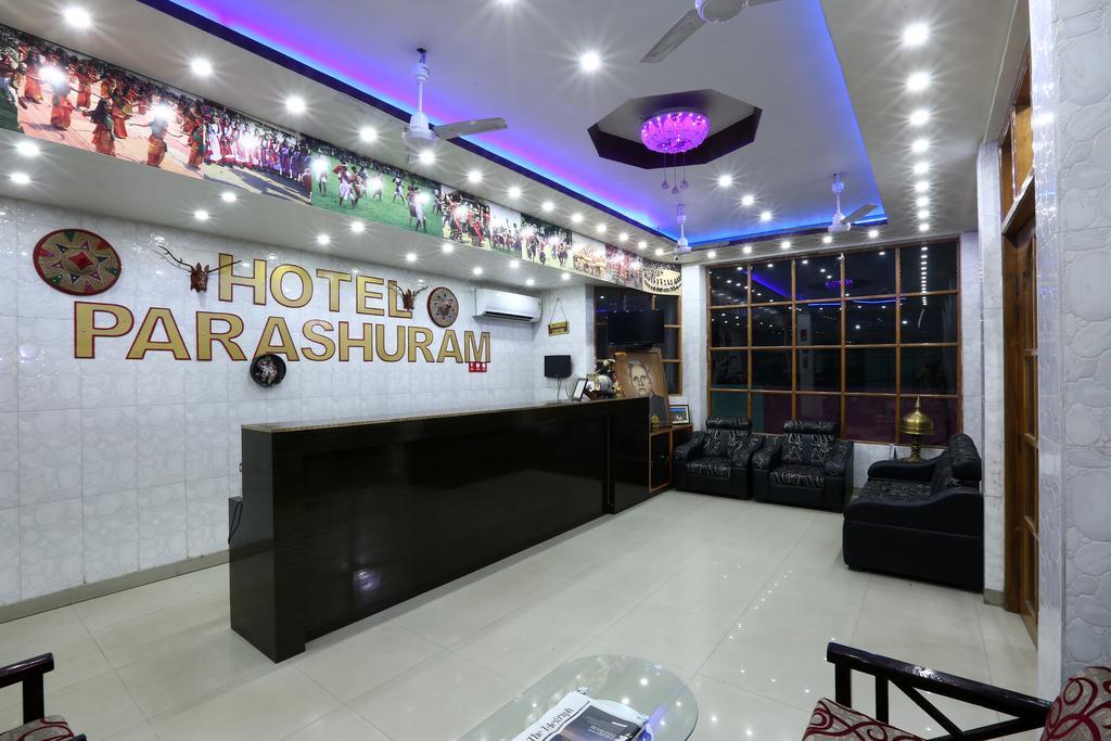 Hotel Parshuram Ґувахаті Екстер'єр фото